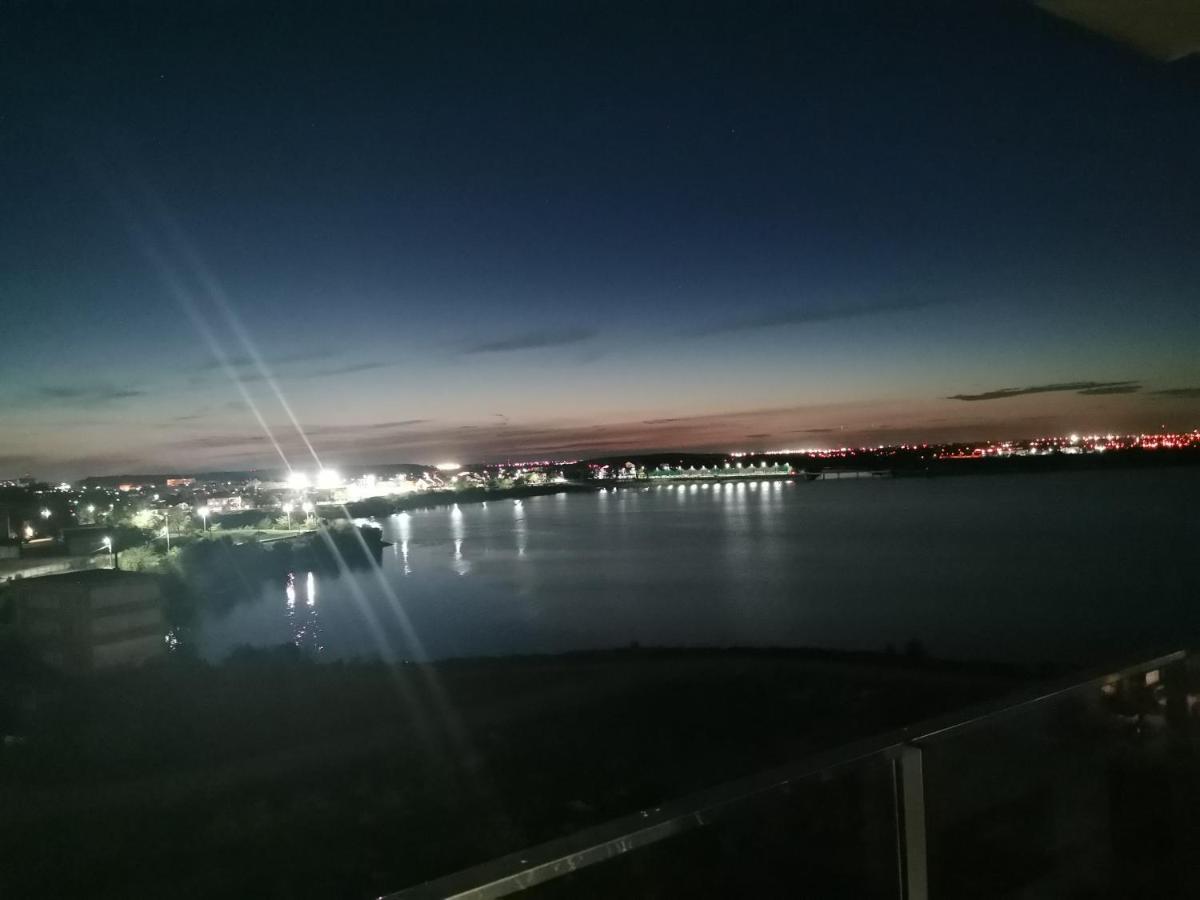 De Lux 2 Cu Lacul Morii * Bucarest